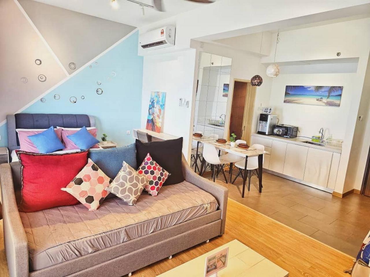 Leisure2 Imperium Seaview Apartment *