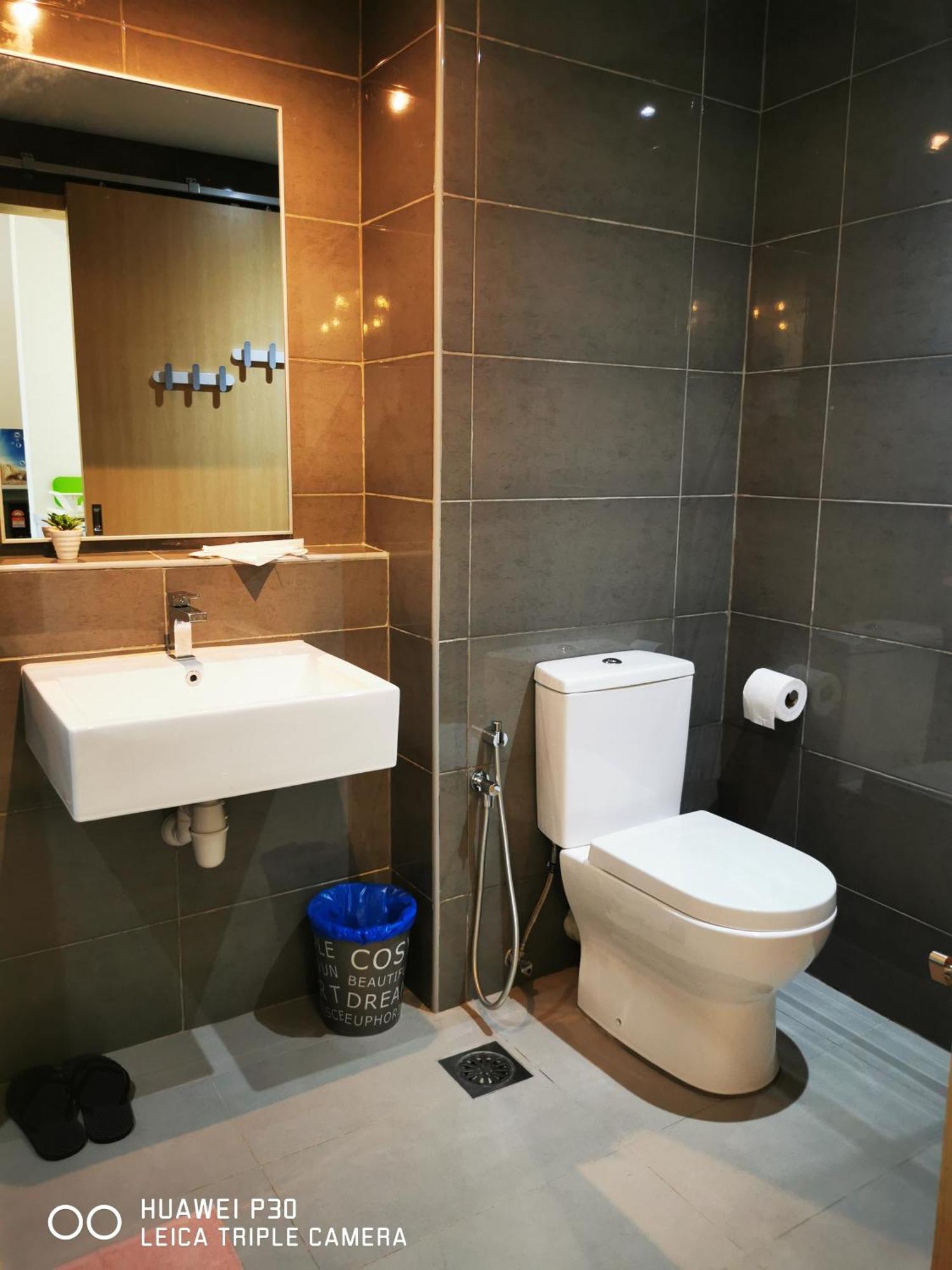 Leisure2 Imperium Seaview Apartment *