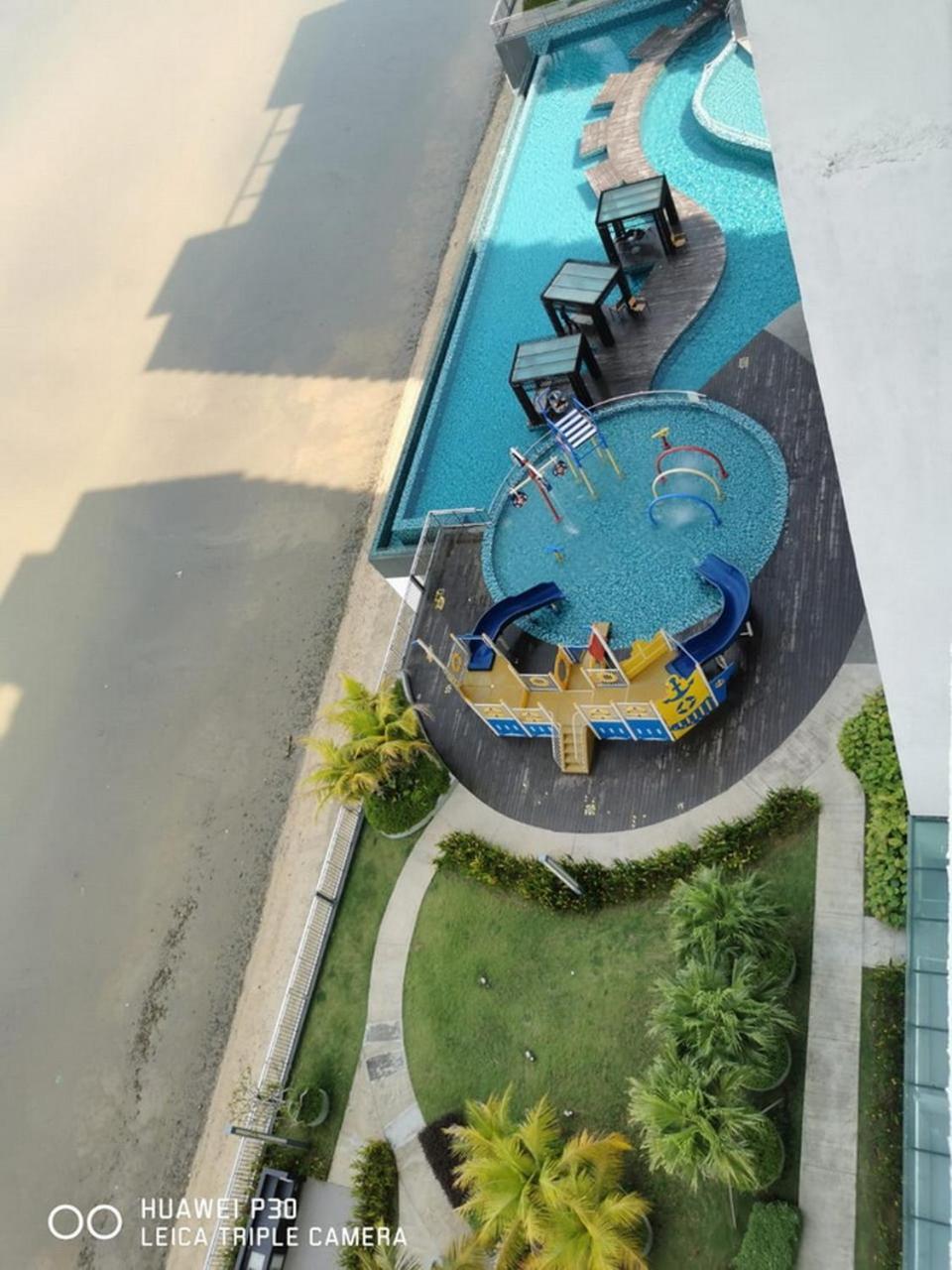 Leisure2 Imperium Seaview Apartment *